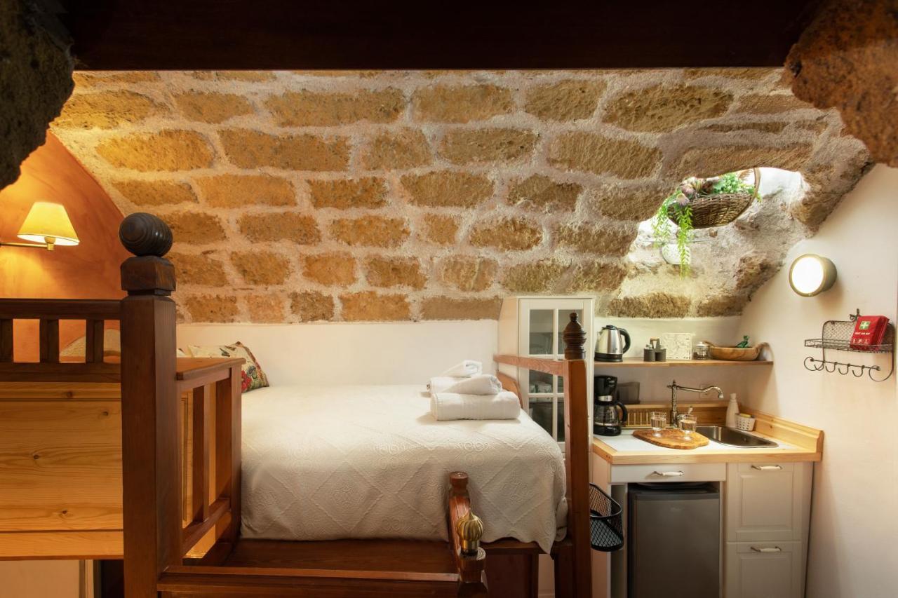Dorovinis Monemvasia Castlehouses Екстериор снимка