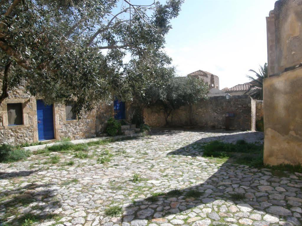 Dorovinis Monemvasia Castlehouses Екстериор снимка